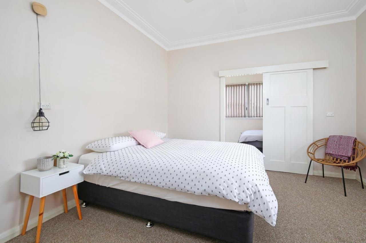 King'S Park Vila Tamworth Exterior foto